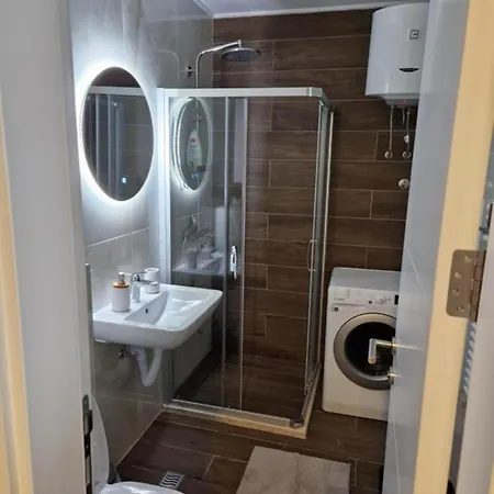 Halilovic L2-18 Apartment *